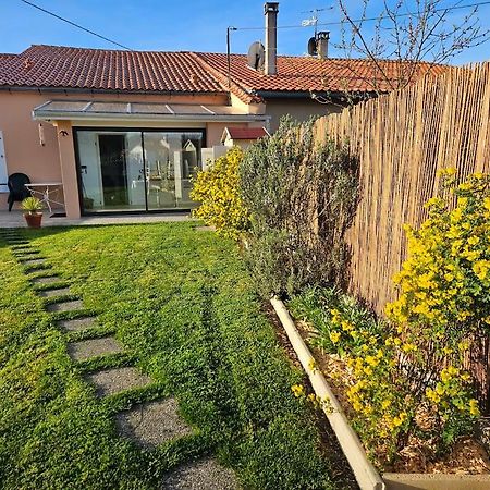 "Les Hirondelles" Villa Jau-Dignac-et-Loirac ภายนอก รูปภาพ