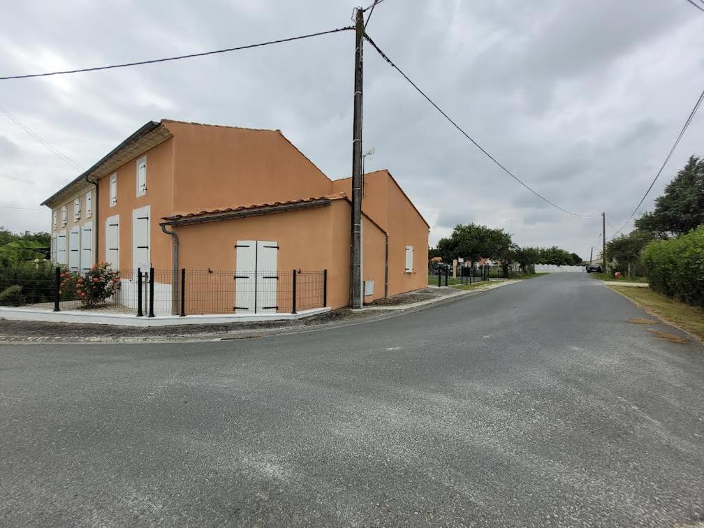 "Les Hirondelles" Villa Jau-Dignac-et-Loirac ภายนอก รูปภาพ